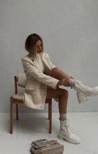 BOTA FEMININA CANO CURTO